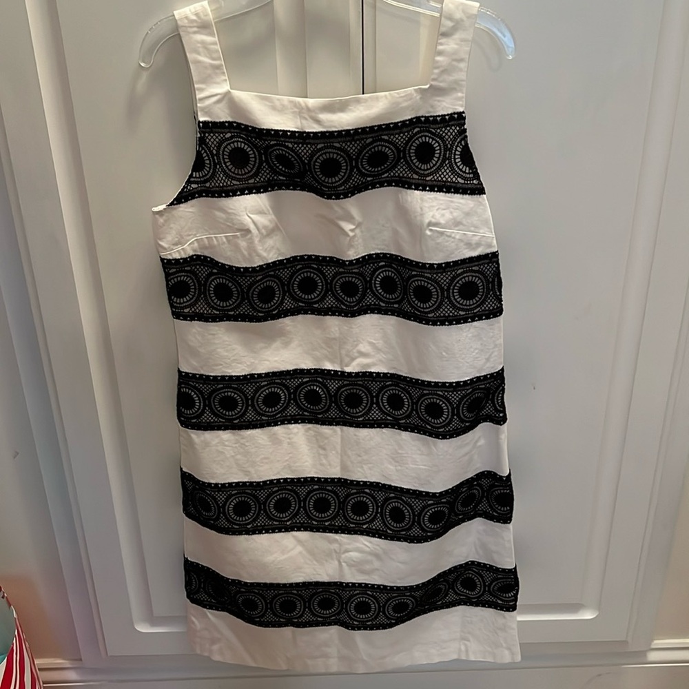 White house Black market dress Size 4